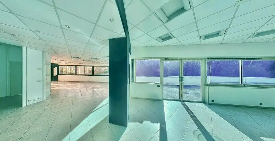 Bureau dans Vallauris à louer - Photo intérieure – Image 2 sur 4