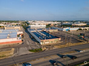 7440 S Cicero Ave, Bedford Park, IL - VUE AÉRIENNE  vue de carte - Image1