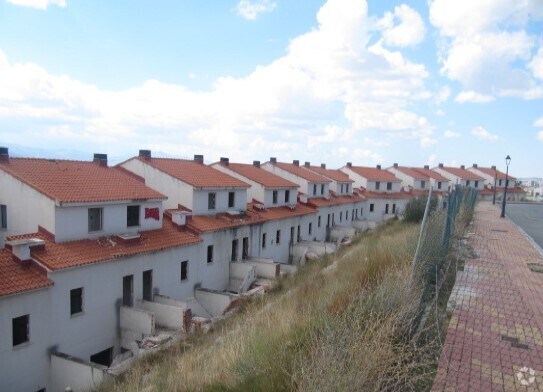 Calle Tiro de Pichón, 31, Ávila, Ávila à vendre - Photo de l’immeuble – Image 2 sur 4