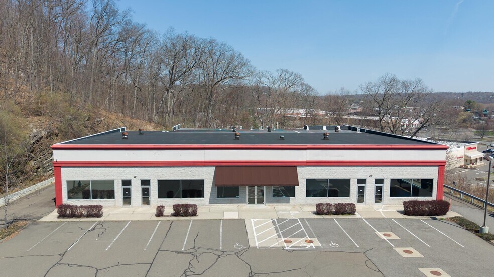 20 Federal Rd, Brookfield, CT à louer - Photo de l’immeuble – Image 3 sur 24