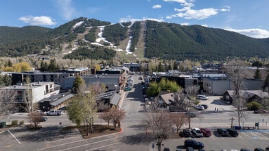 180 Center St, Jackson, WY - Vue aérienne vue de carte - Image1