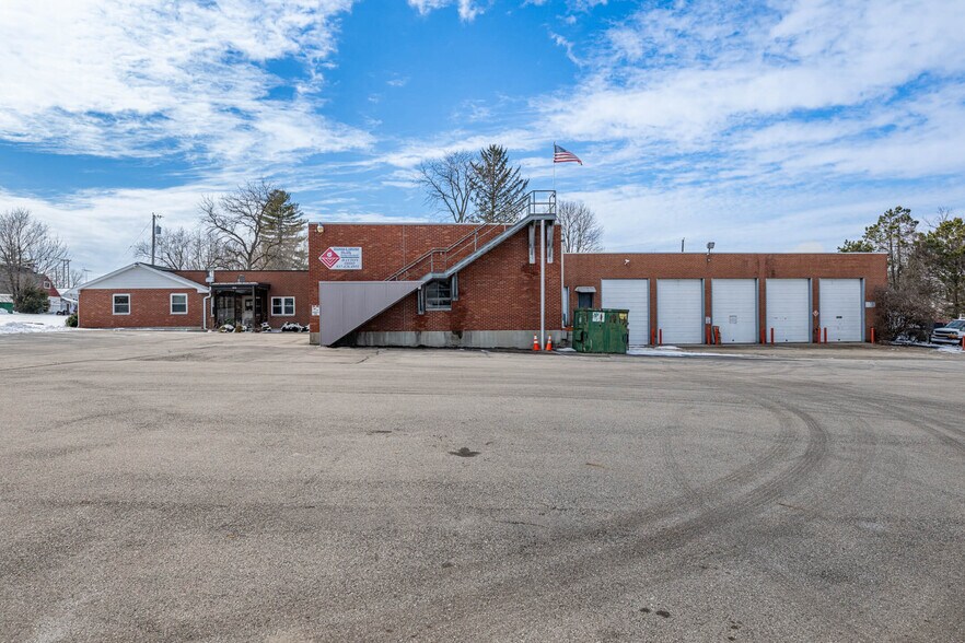 3.35 Ac Investment/Development Site portefeuille de 2 biens à vendre sur LoopNet.fr - Photo de l’immeuble – Image 2 sur 45
