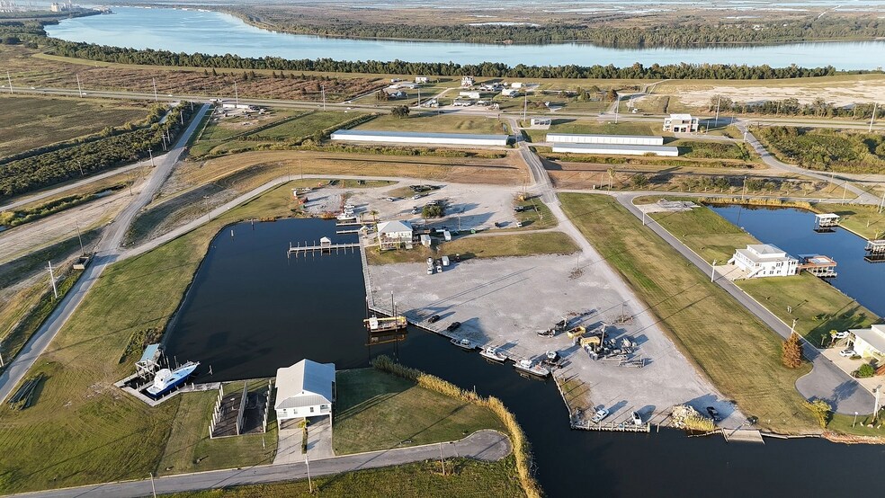 161 Marina Rd, Port Sulphur, LA à vendre - Aérien – Image 2 sur 9