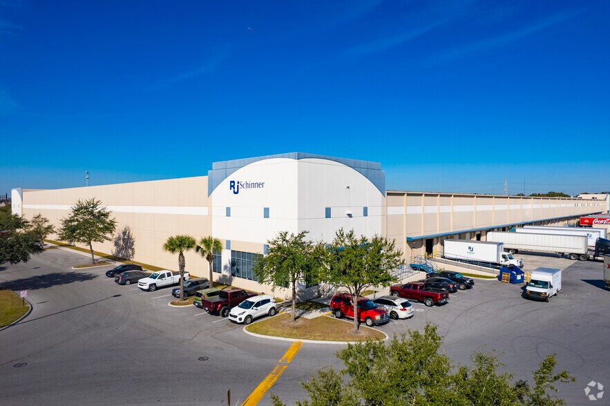 4409-4443 Madison Industrial Ln, Tampa, FL à louer - Photo de l’immeuble – Image 3 sur 11