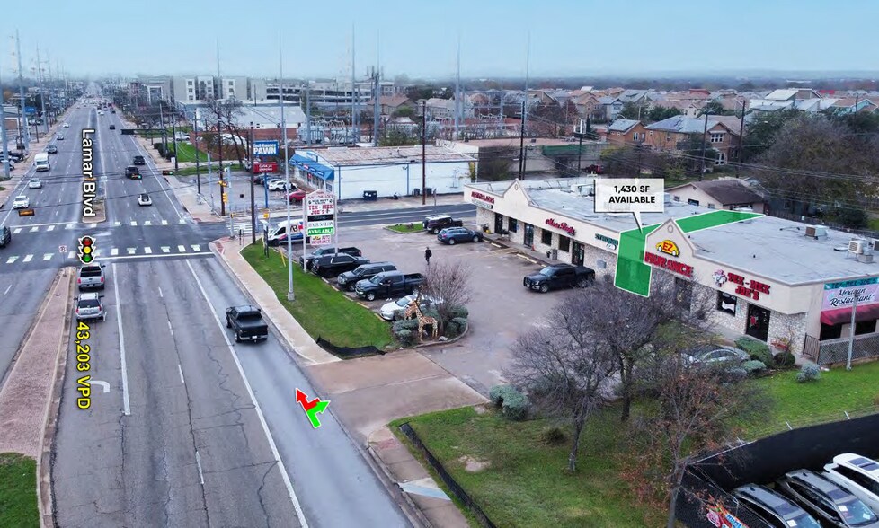 7600 N Lamar Blvd, Austin, TX à louer - Photo de l’immeuble – Image 2 sur 5
