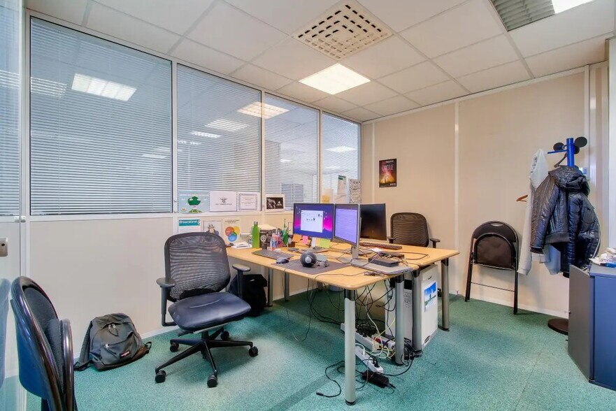 Bureau dans Paris à louer - Photo de l’immeuble – Image 3 sur 8