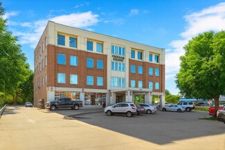 Plus de détails pour 6659 Pearl Rd, Parma Heights, OH - Bureau/Local commercial à louer