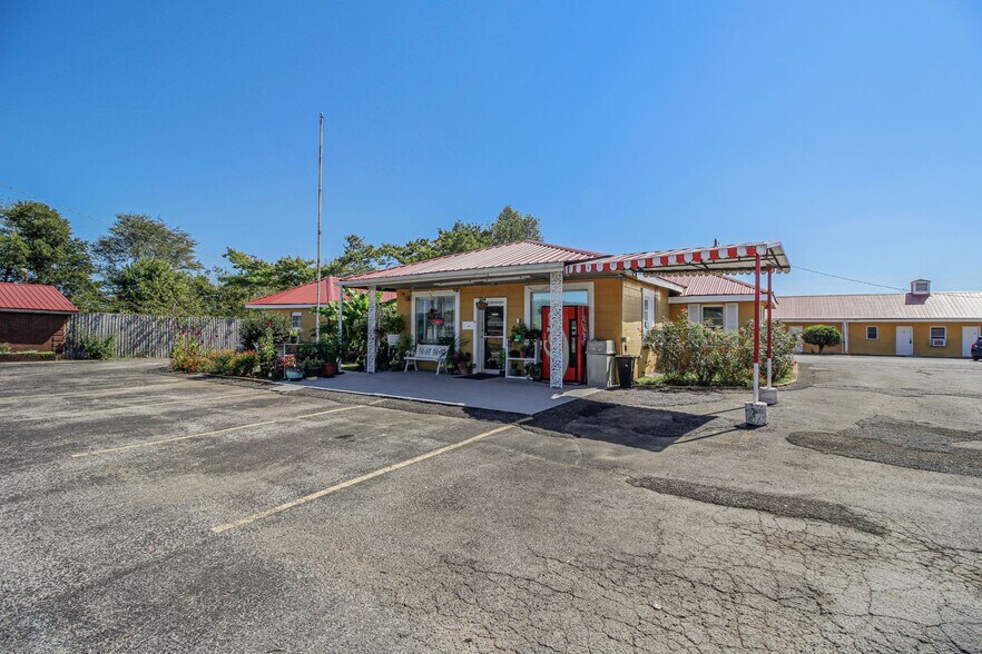 1224 N Dixie Hwy, Cave City, KY à vendre - Photo de l’immeuble – Image 2 sur 21