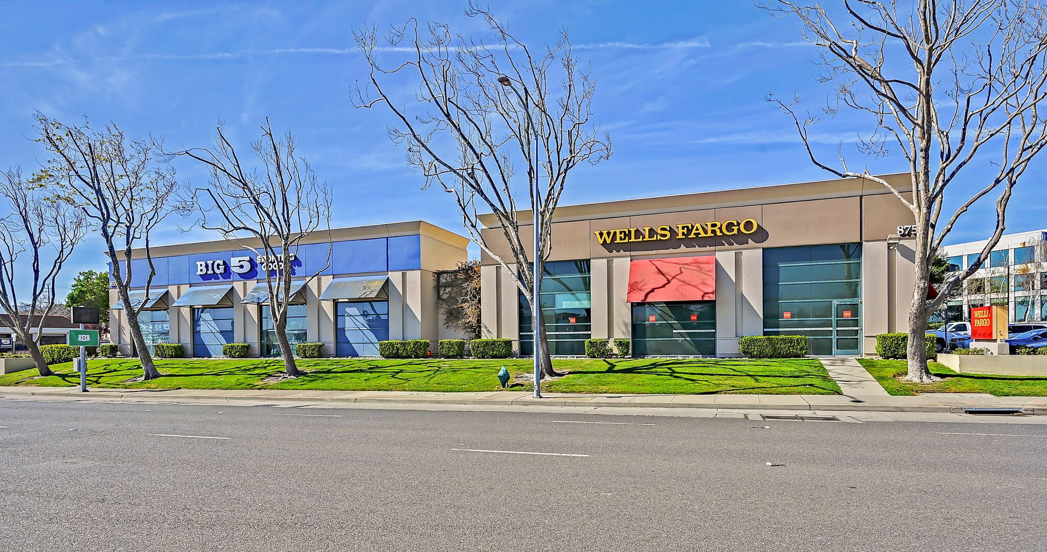 855-875 El Camino Real, San Bruno, CA à louer Photo de l’immeuble– Image 1 sur 4