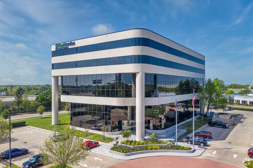 16430 Park Ten Pl, Houston, TX à louer - Photo principale – Image 1 sur 28