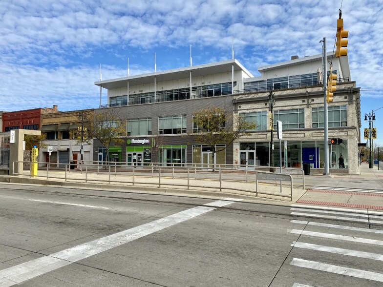 6402-6418 Woodward Ave, Detroit, MI à louer - Photo de l’immeuble – Image 1 sur 8