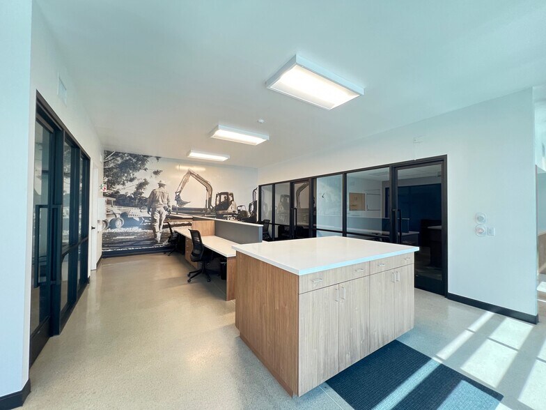 1225 Broadway, El Cajon, CA à louer - Photo de l’immeuble – Image 3 sur 10