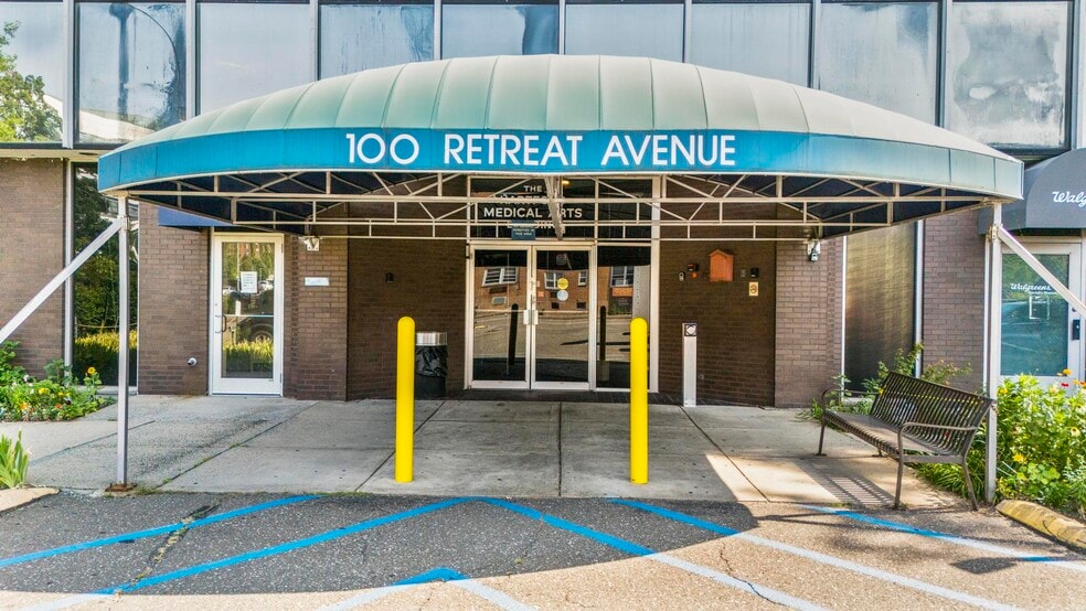 100 Retreat Ave, Hartford, CT à vendre - Photo de l’immeuble – Image 2 sur 7