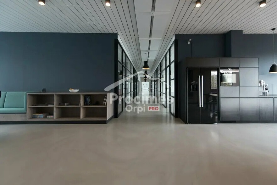 Bureau dans La Motte-Servolex à louer - Photo de l’immeuble – Image 2 sur 9