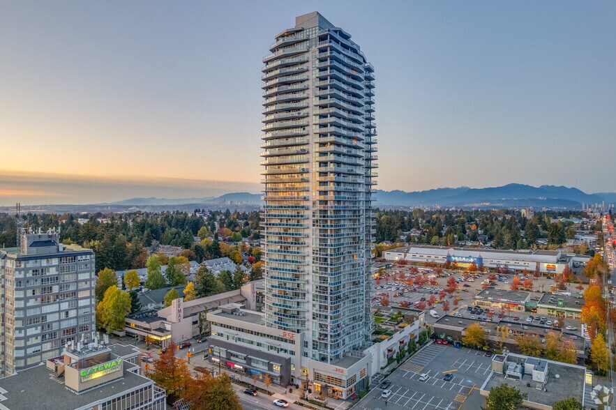 11957 80th Ave, Delta, BC à louer - Photo principale – Image 1 sur 4