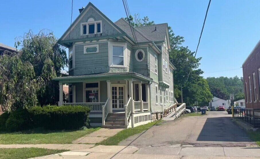 25 Day St, Fredonia, NY à louer - Photo de l’immeuble – Image 2 sur 2