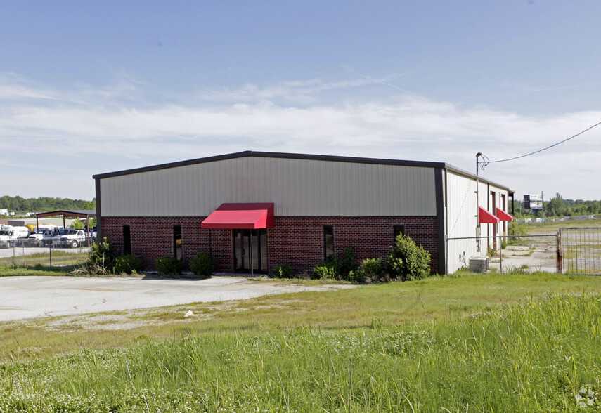 5671 Pidgeon Roost Rd, Memphis, TN à louer - Photo principale – Image 1 sur 3
