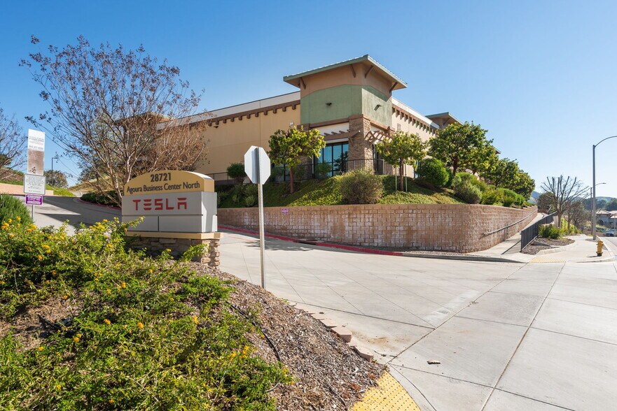 28721 Canwood St, Agoura Hills, CA à louer - Photo de l’immeuble – Image 2 sur 7