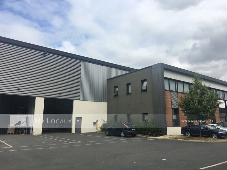 Industriel/Logistique dans Villeneuve-la-Garenne à louer - Photo de l’immeuble – Image 1 sur 9