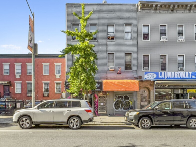 378 Central Ave, Brooklyn, NY à vendre - Photo de l’immeuble – Image 1 sur 17