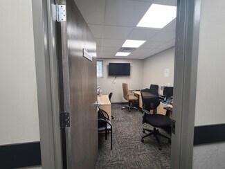 Plus de détails pour 375 E Main St, Bay Shore, NY - Bureau à vendre