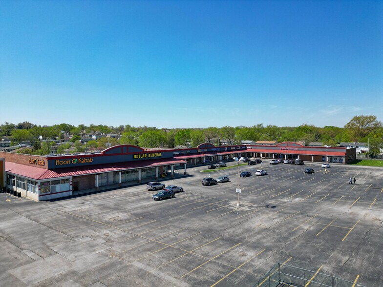 8801-8851 W 87th St, Hickory Hills, IL à louer - Photo principale – Image 1 sur 9