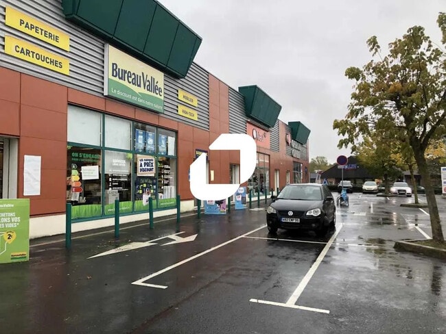 Plus de détails pour Local commercial à louer