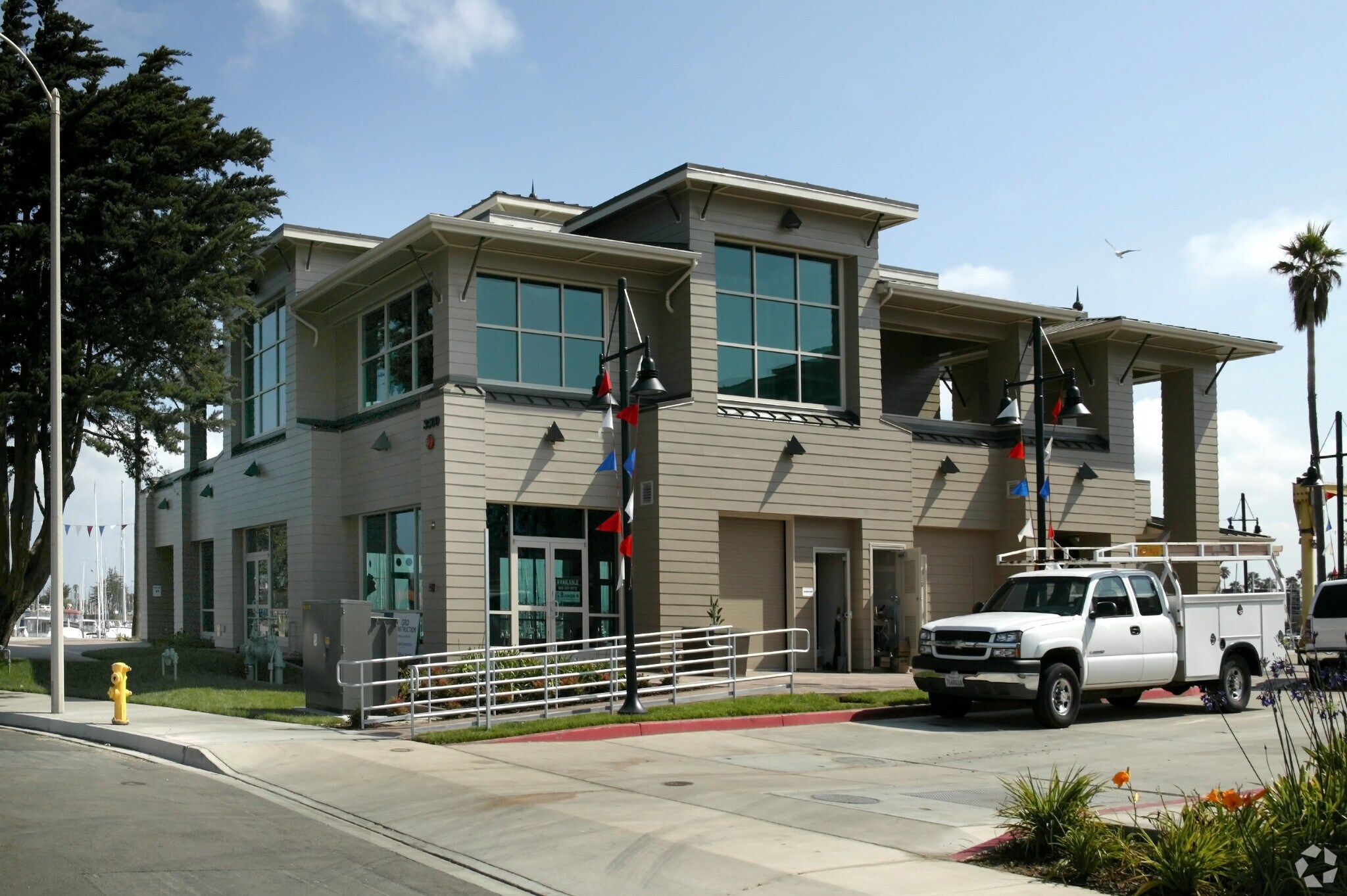 3500 S Harbor Blvd, Oxnard, CA à louer Photo principale– Image 1 sur 9