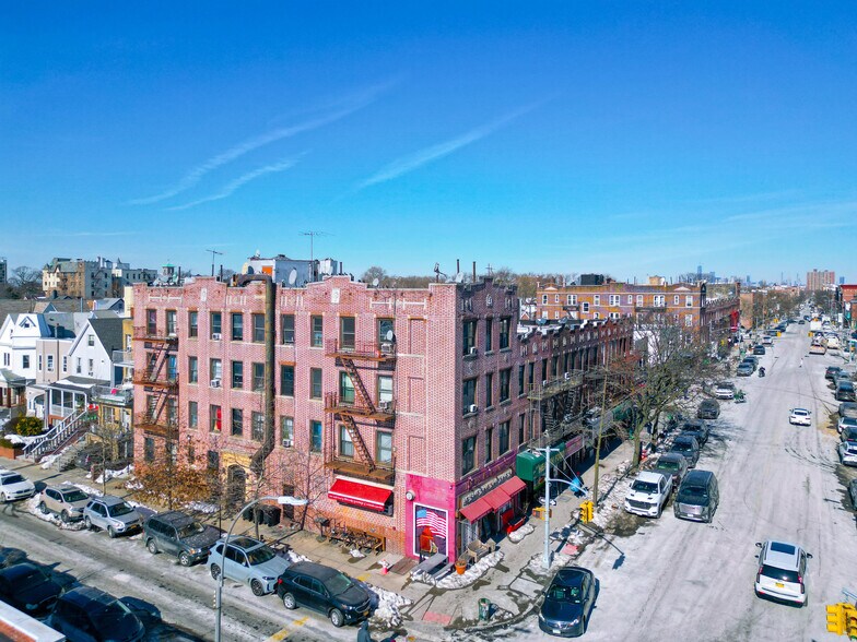 9224 3rd Ave, Brooklyn, NY à vendre - Photo de l’immeuble – Image 2 sur 12