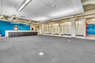 215 Riverfront Ter, Eau Claire, WI à louer Photo intérieure– Image 2 sur 7