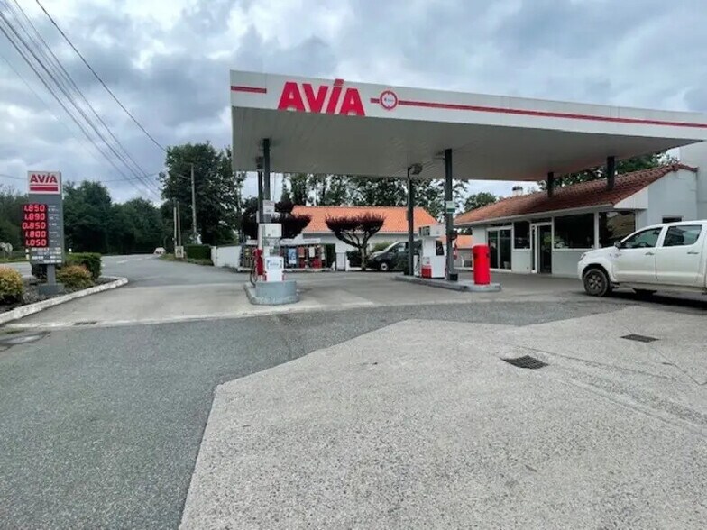 Local commercial dans Campistrous à vendre - Photo de l’immeuble – Image 3 sur 10