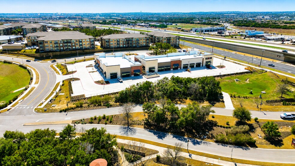149 Bulbine Dr, Leander, TX à louer - Photo de l’immeuble – Image 3 sur 6