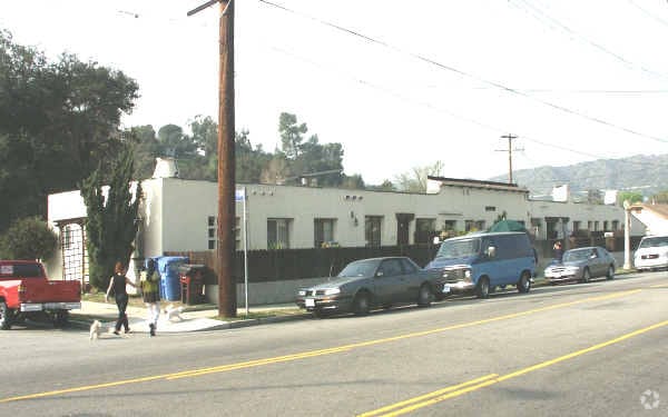 1601 Fair Park Ave, Los Angeles, CA à vendre - Photo principale – Image 1 sur 2