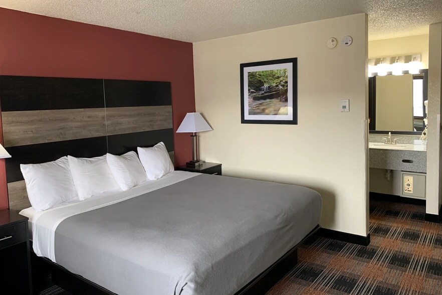 5 Gateway Dr, Waupun, WI à vendre - Photo de l’immeuble – Image 3 sur 10