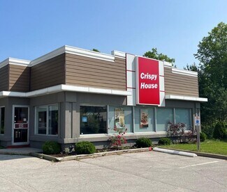 Plus de détails pour 350 Winewood Ave E, Gravenhurst, ON - Local commercial à vendre