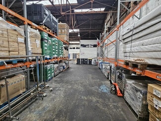 Plus de détails pour D Saint-Sylvain, Verrières-en-Anjou - Industriel/Logistique à louer