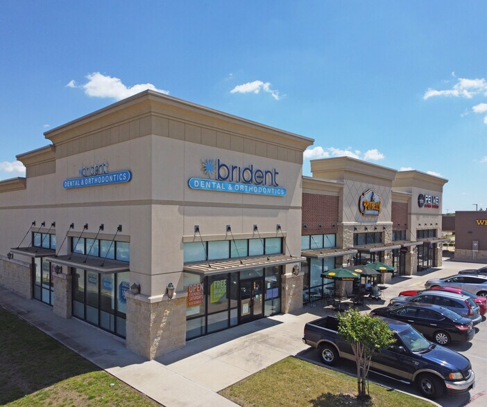 1460 Precinct Line Rd, Hurst, TX à louer - Photo de l’immeuble – Image 3 sur 5