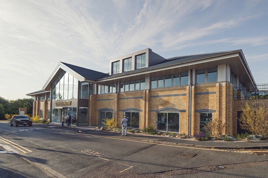 1 Ludlow Rd, Maidenhead à louer - Photo de l’immeuble – Image 2 sur 3