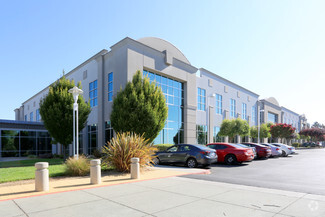 Plus de détails pour 1800 S McDowell Blvd, Petaluma, CA - Bureau à louer