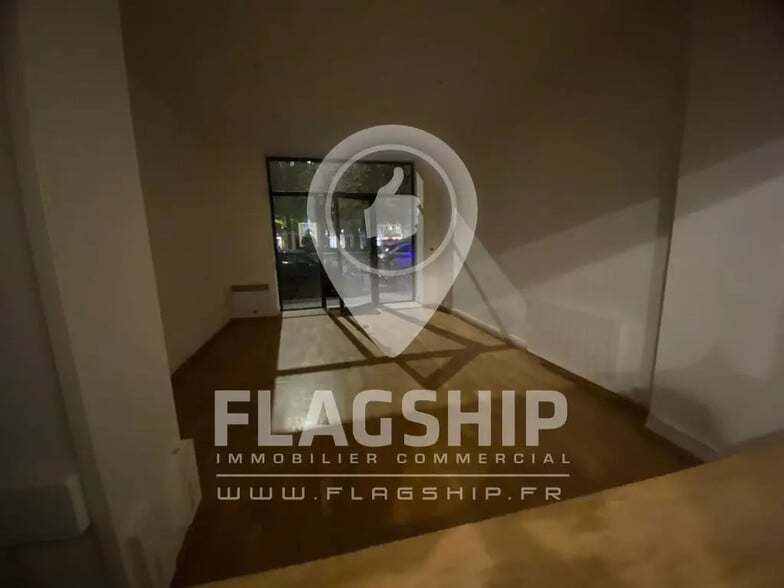 Local commercial dans Paris à vendre - Photo intérieure – Image 2 sur 6