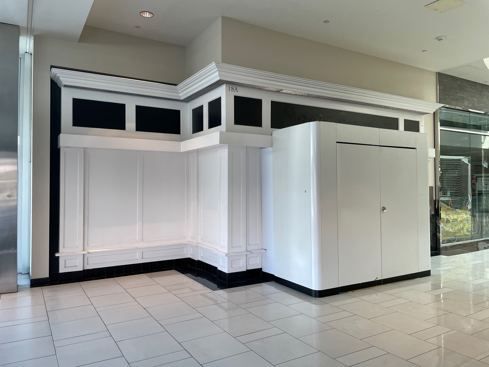 9301 Tampa Ave, Northridge, CA à louer Photo intérieure– Image 1 sur 1