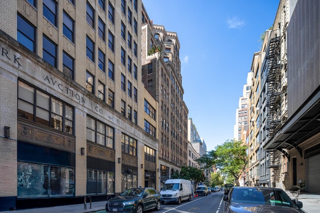 Plus de détails pour Residential, Retail, and Storage – Bureau, Local commercial aux enchères, New York, NY