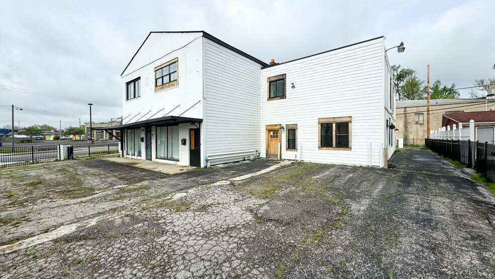 2709 Westerville Rd, Columbus, OH à vendre - Photo de l’immeuble – Image 1 sur 80