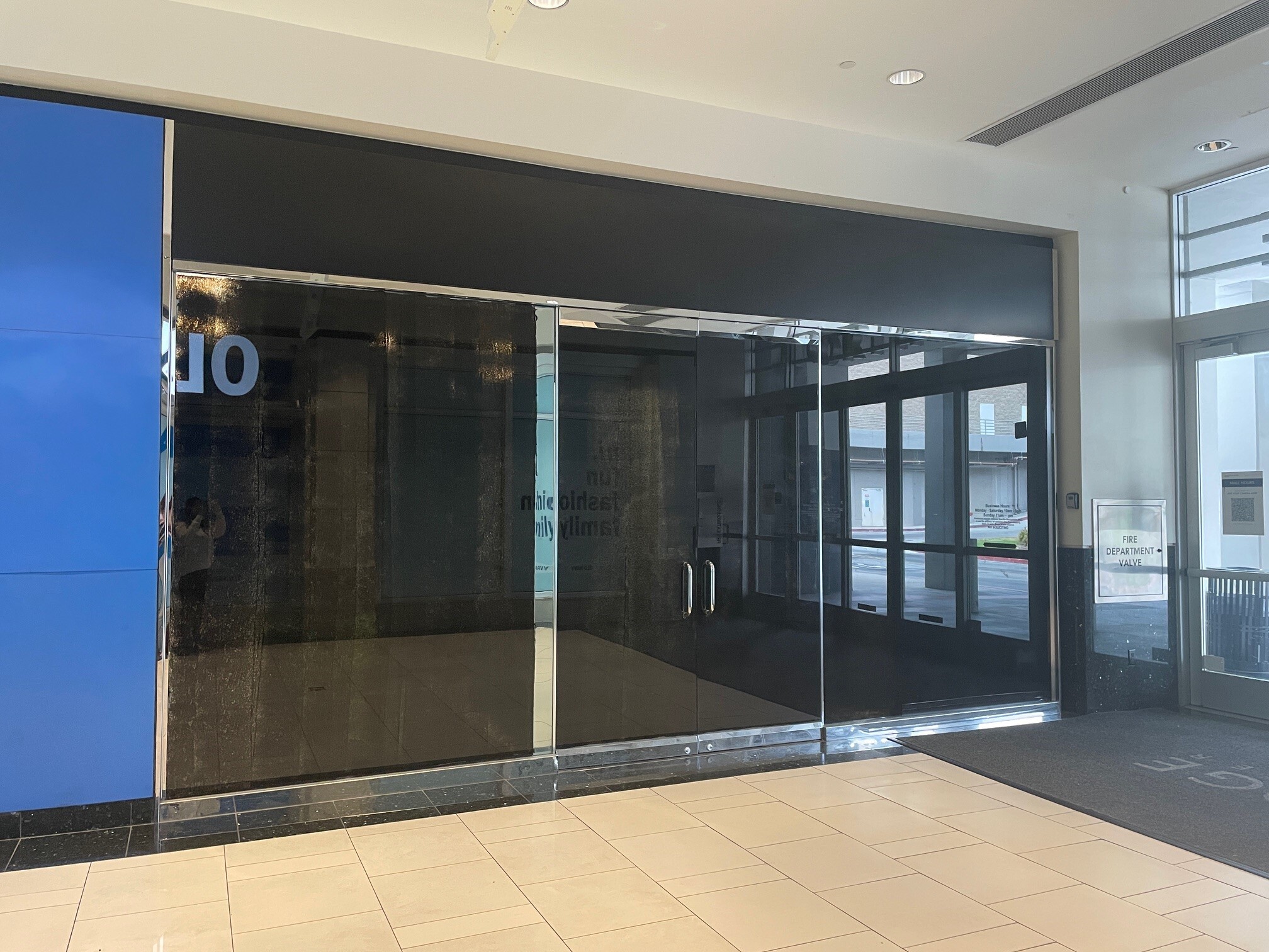 9301 Tampa Ave, Northridge, CA à louer Photo intérieure– Image 1 sur 1