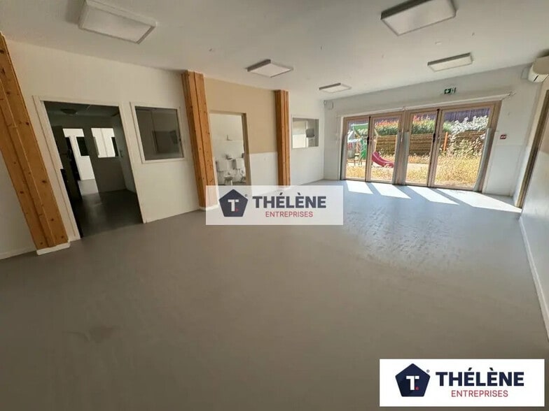 Bureau dans Vendargues à vendre - Photo de l’immeuble – Image 1 sur 11