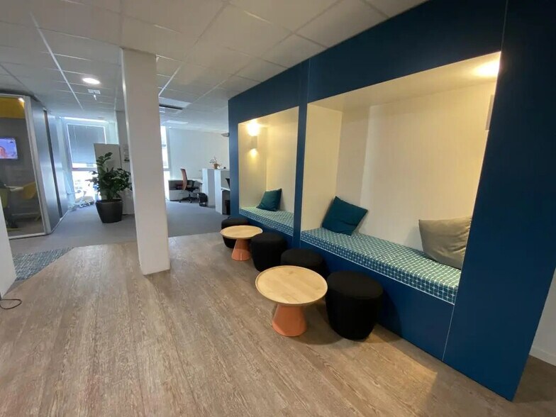 34 Place Viarme, Nantes à louer - Photo de l’immeuble – Image 3 sur 8