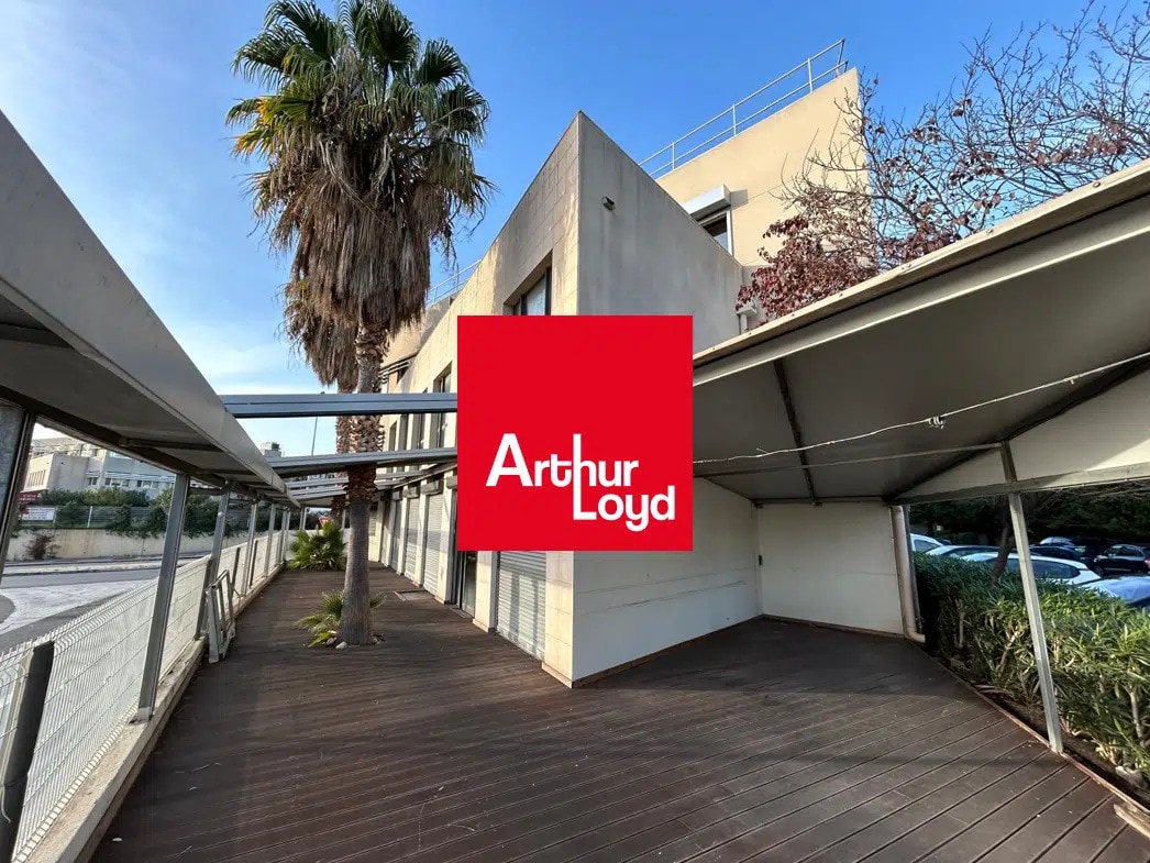 Local commercial dans Marseille à louer Hall d’entrée– Image 1 sur 9