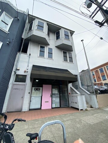 1320 7th Ave, San Francisco, CA à louer Photo de l’immeuble– Image 1 sur 8