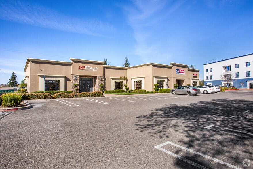 5246 Pirrone Ct, Salida, CA à louer - Photo de l’immeuble – Image 3 sur 9