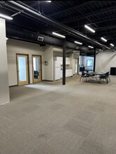 333 SW Cutoff, Northborough, MA à louer Photo intérieure– Image 1 sur 10